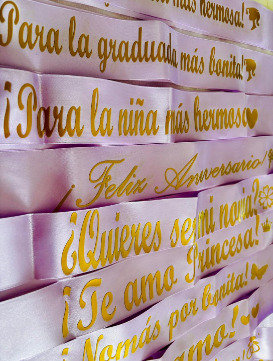 Listón, Para la graduada más bonita, Lila